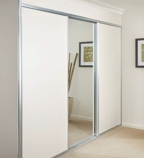 Wardrobe doors mirrored